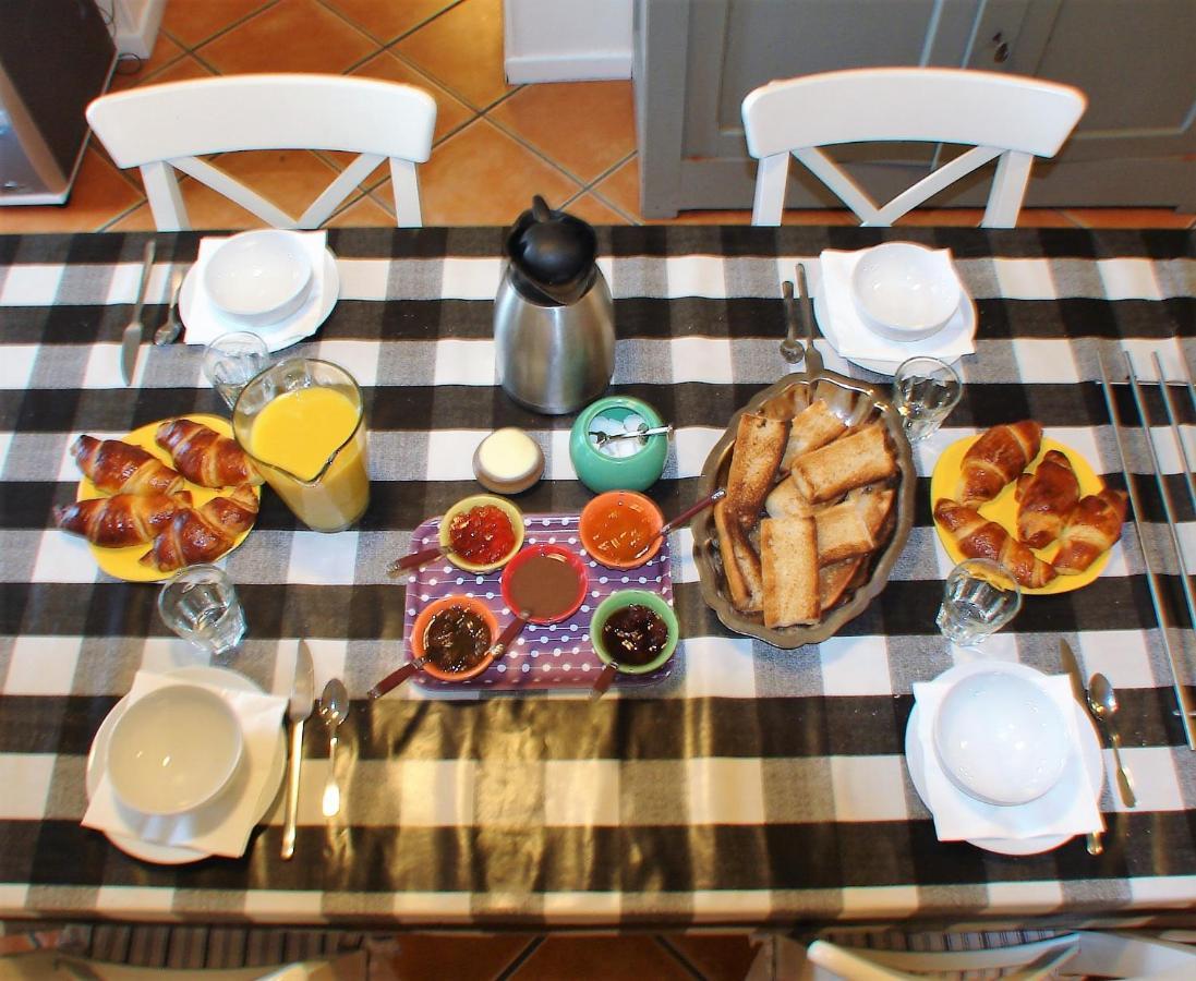 La Bruyere - Chez Martine Bed and Breakfast Appy Εξωτερικό φωτογραφία