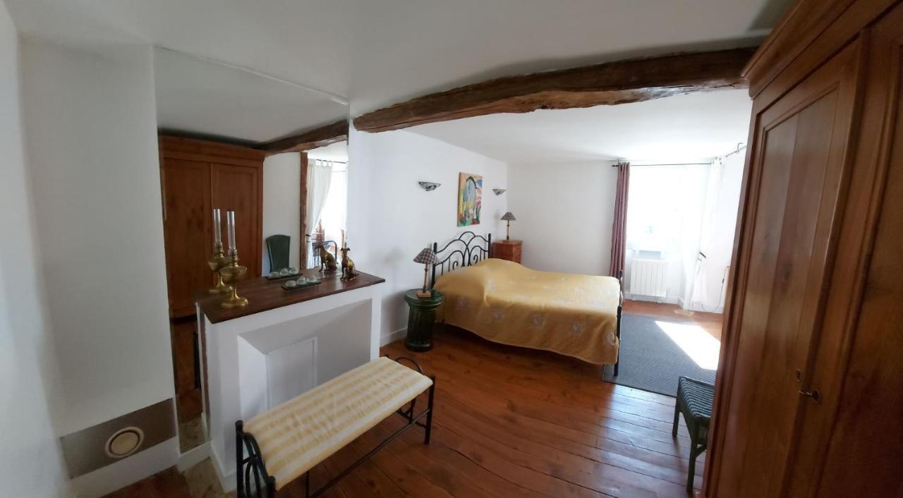 La Bruyere - Chez Martine Bed and Breakfast Appy Εξωτερικό φωτογραφία